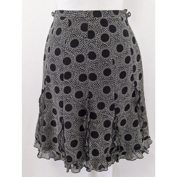 ANN TAYLOR LOFT! BLACK, WHITE FLORAL ABSTRACT, RUFFLED DETAIL SKIRT! SZ 2P - Picture 8 of 9